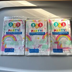🎆Bundle 5 items for $20 🎆 3-pack Unicorn/Rainbow Tablecloths
